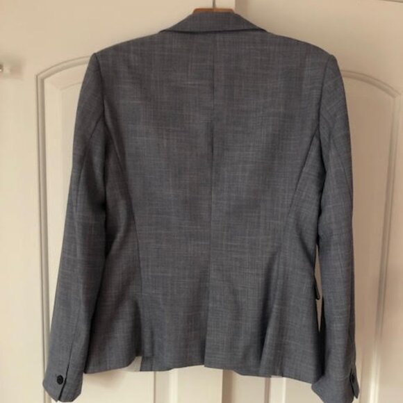 Zara Women's Blazer in Heathered Blue Grey (matching pants available separately) - Picture 9 of 10